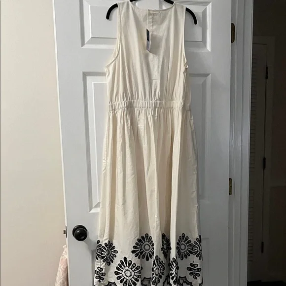 Universal Thread Cream and Black Floral Midi Dress - Picture 5 of 5